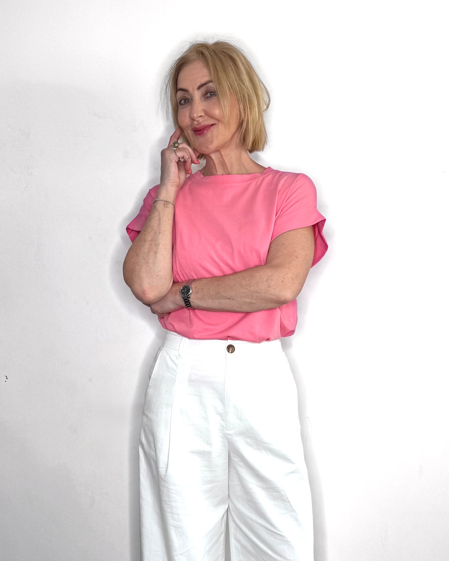 The Whiley T-Shirt in Pink Fuchsia