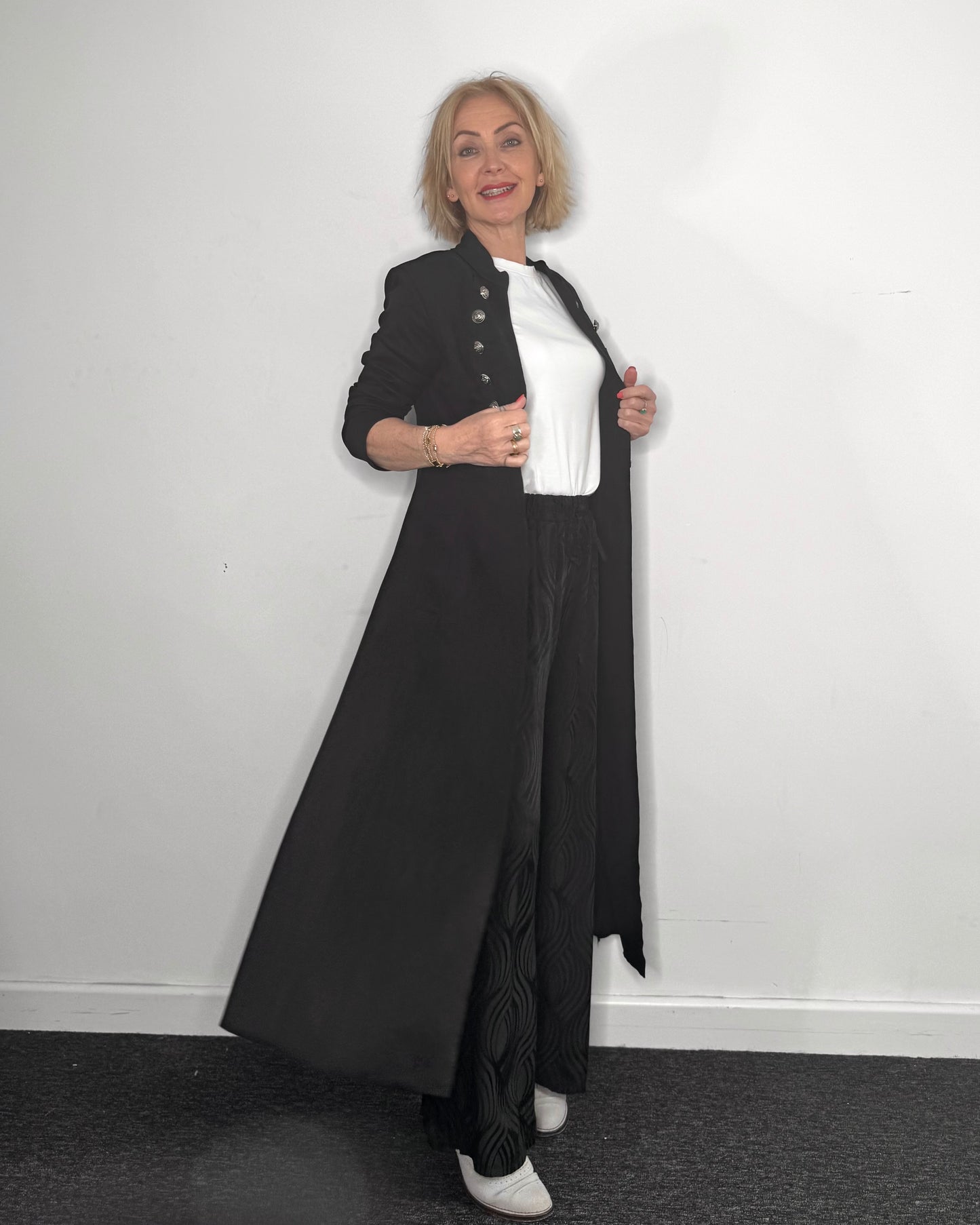 The Rosso Trousers in Black