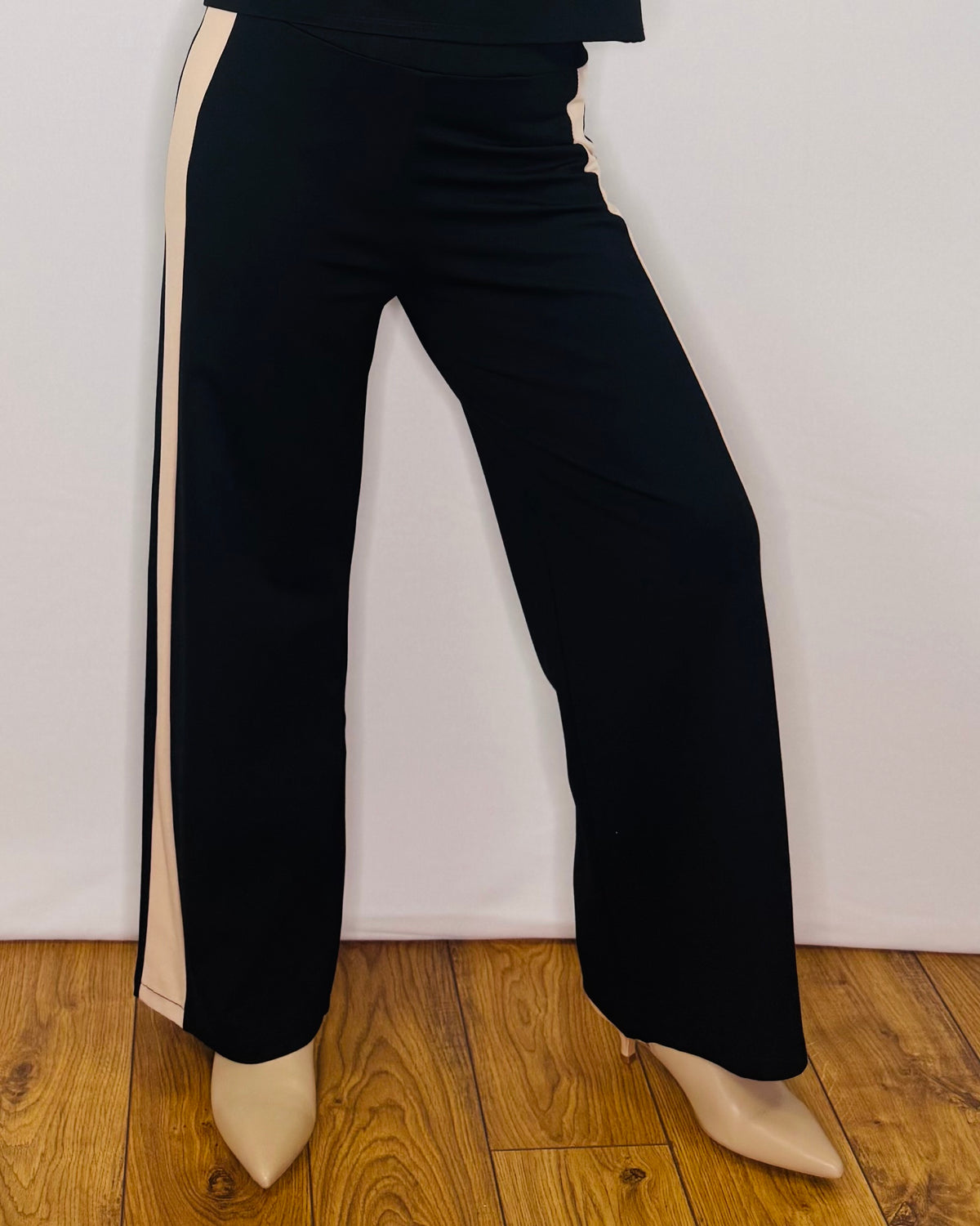 Georgie Contrast Trim Trousers in Black