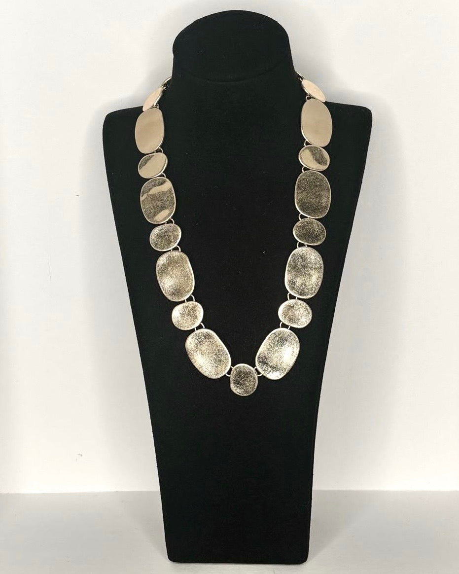 Burnished Flat Link Necklace in Gold