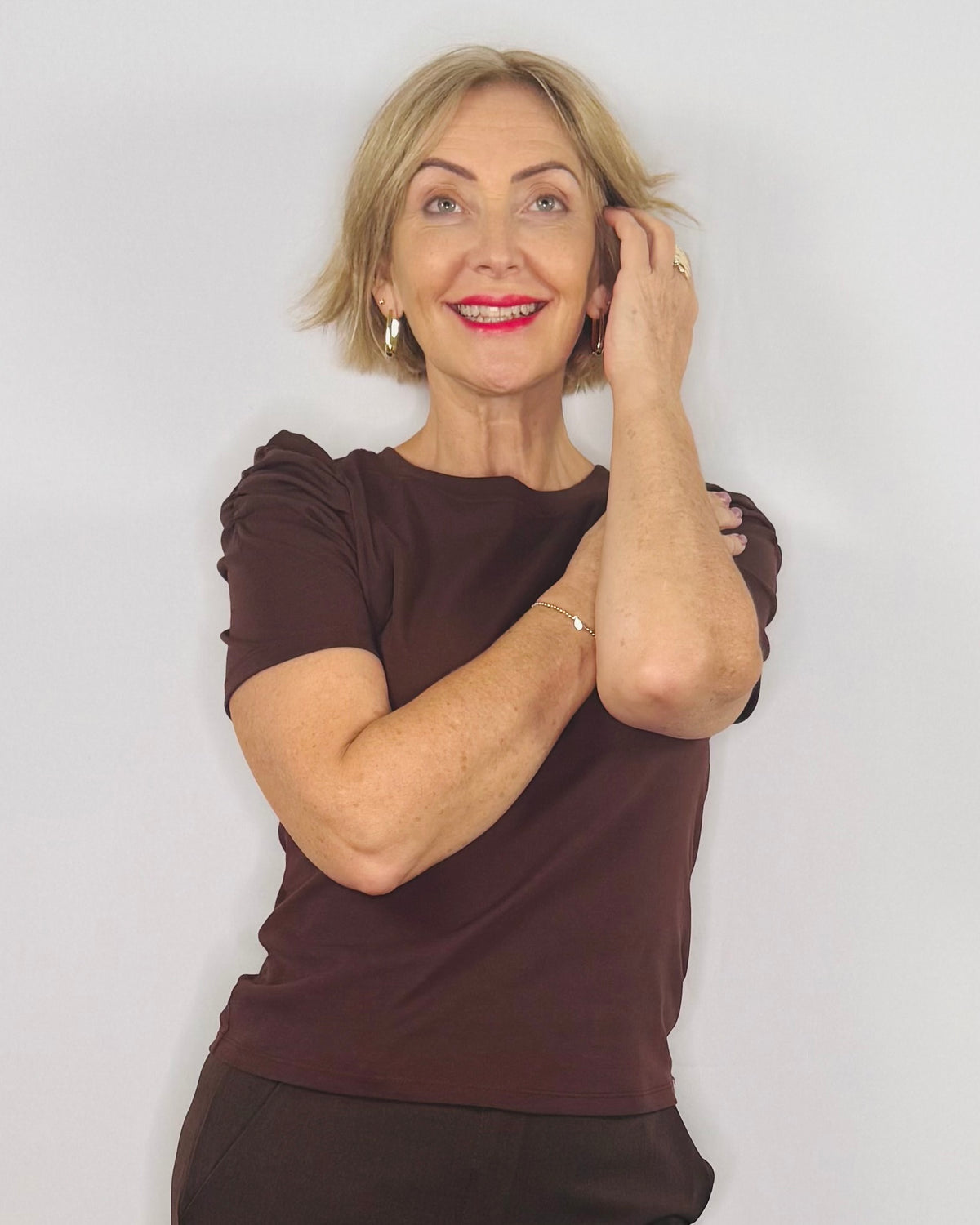 The Marnie Ruched Sleeve Cotton T-Shirt in Chocolate