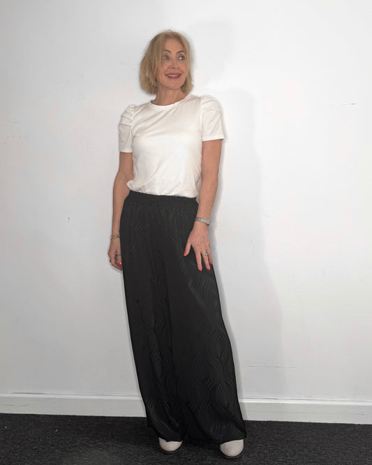 The Rosso Trousers in Black