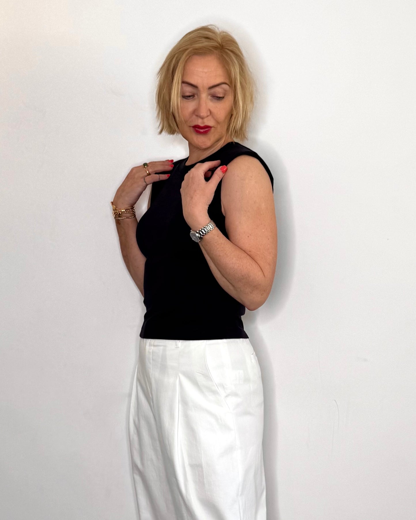 The Rose Top in Navy