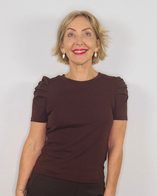 The Marnie Ruched Sleeve Cotton T-Shirt in Chocolate