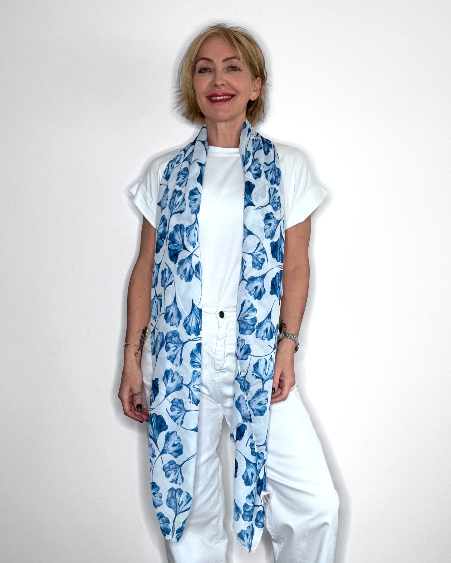 Floral Print Scarf in Blue