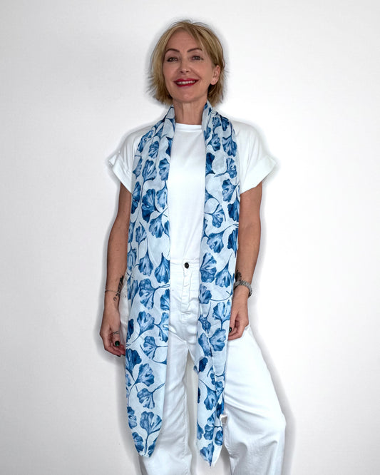 Floral Print Scarf in Blue