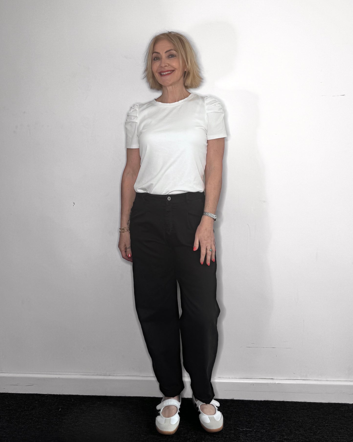 The May Barrel Trousers in Black