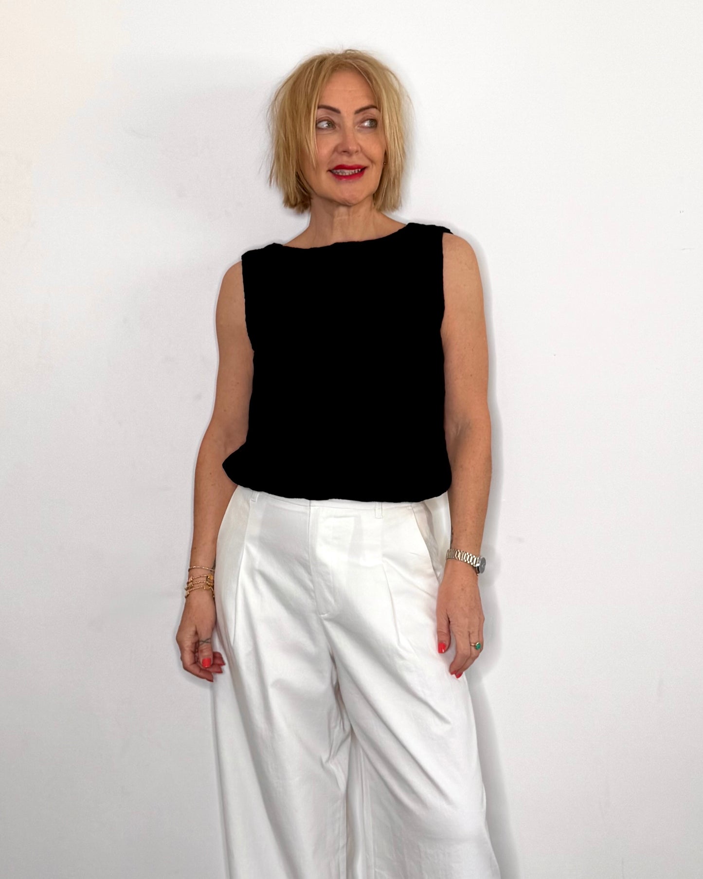 The Lila Textured Top in Black