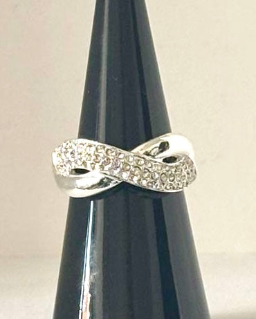 Crystal Twist Ring in Silver