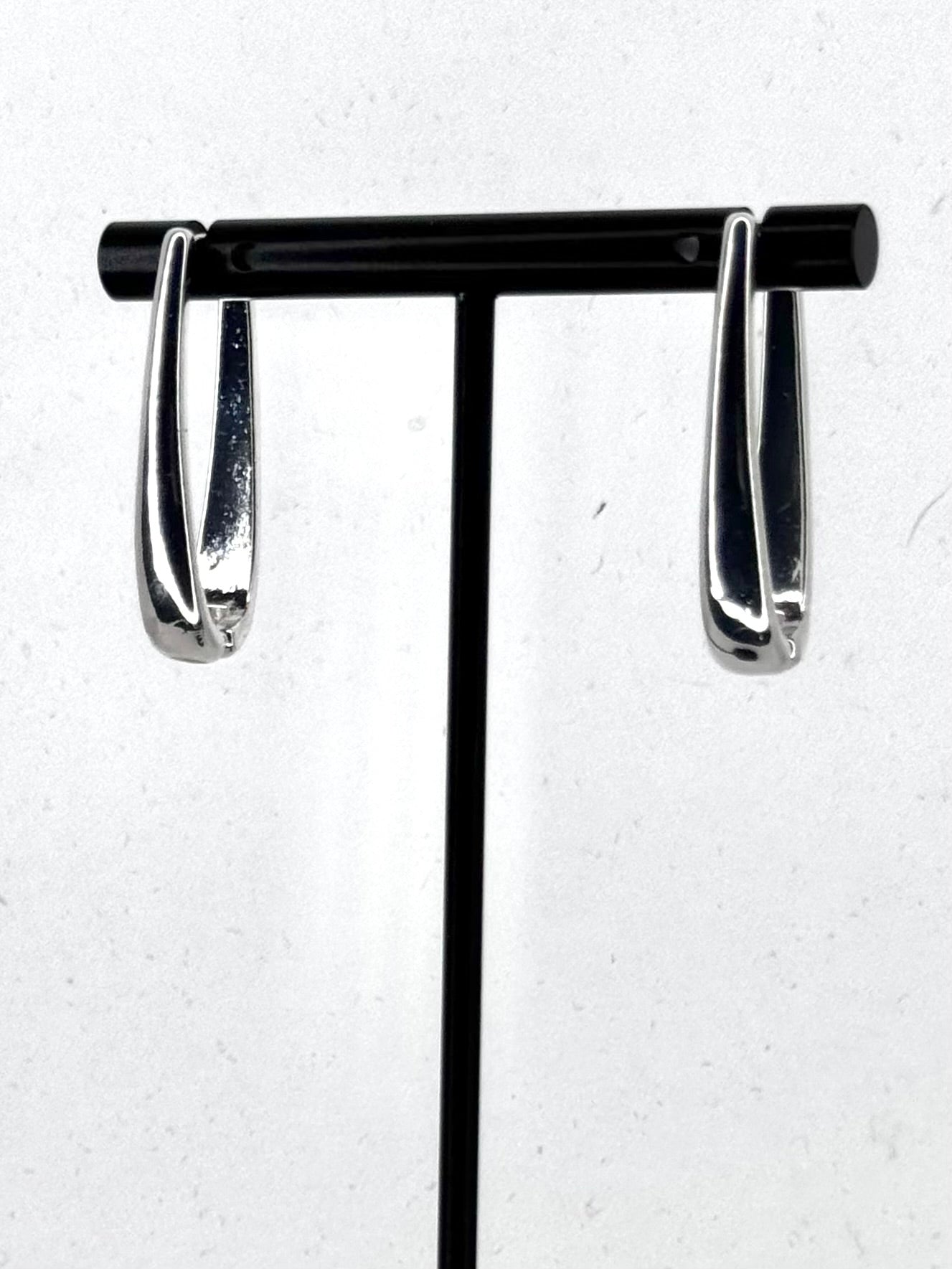 Modern Curve Hoop Earrings in Silver