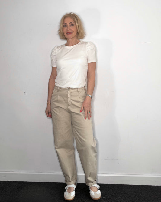 The May Barrel Trousers in Beige