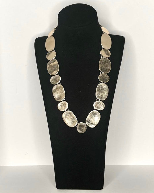 Burnished Flat Link Necklace in Gold