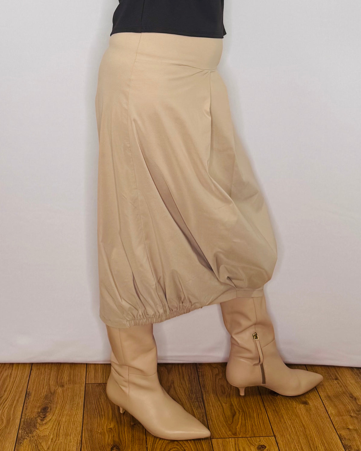 The Yves Skirt in Beige