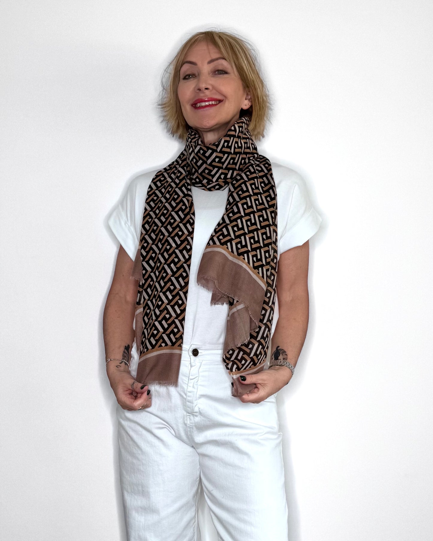 Black & Beige Geometric Scarf