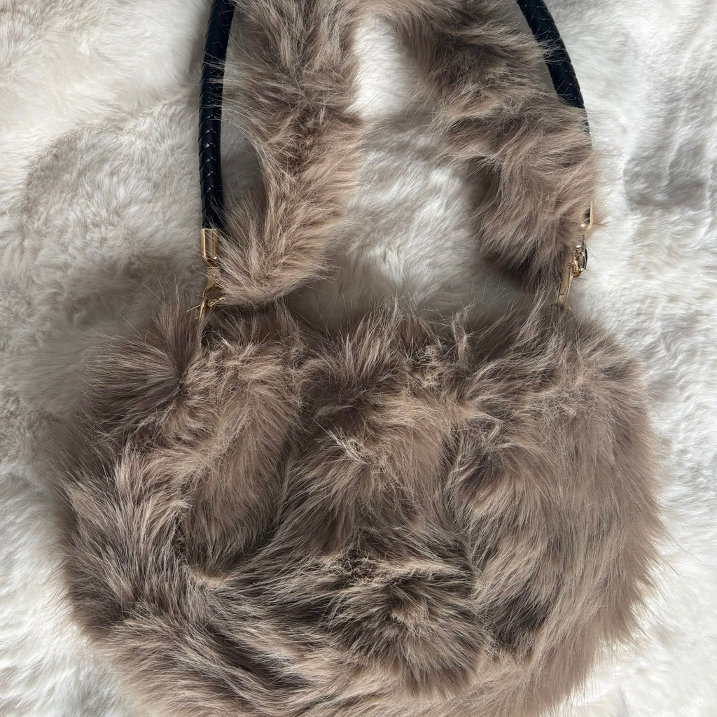 faux fur shoulder bag