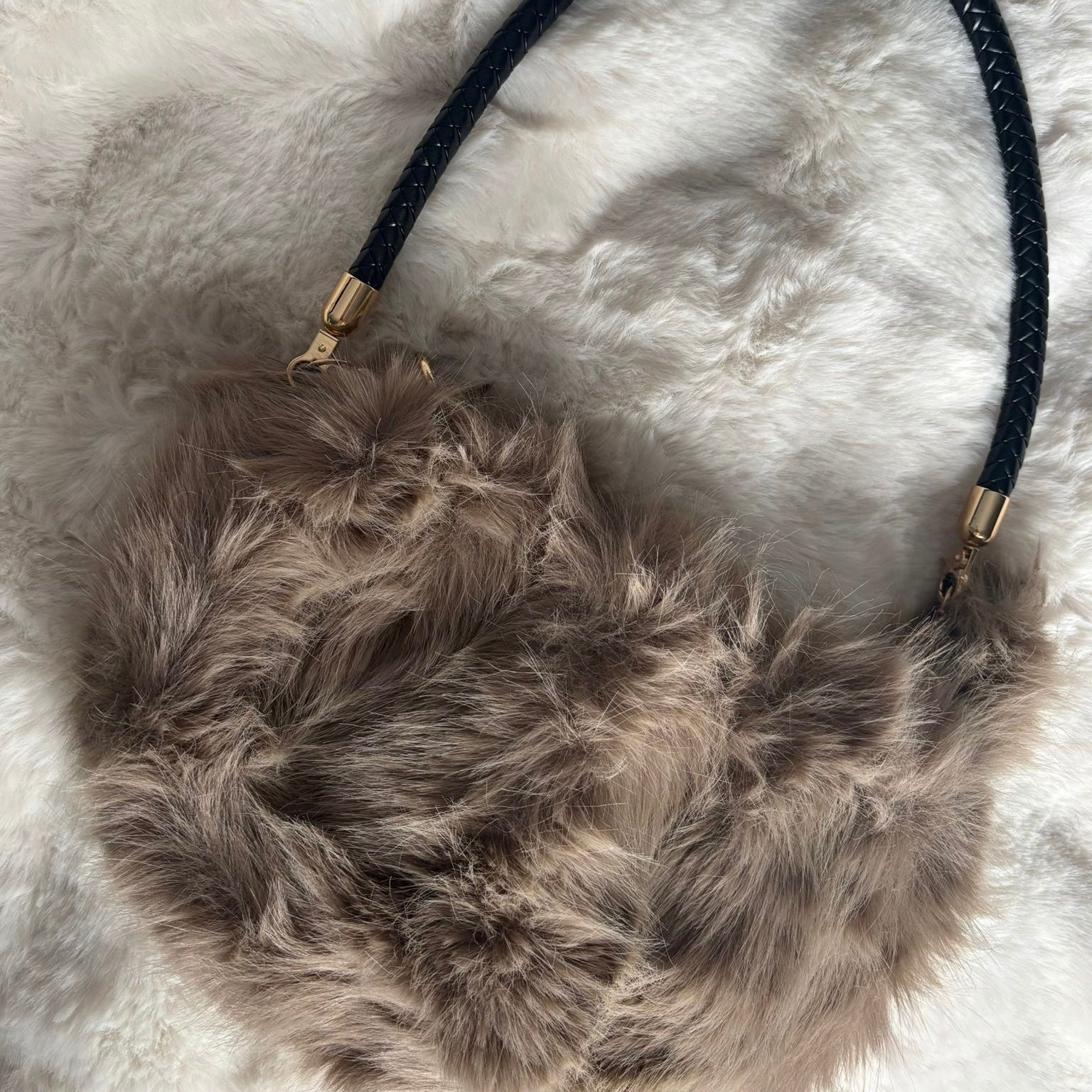 faux fur shoulder bag