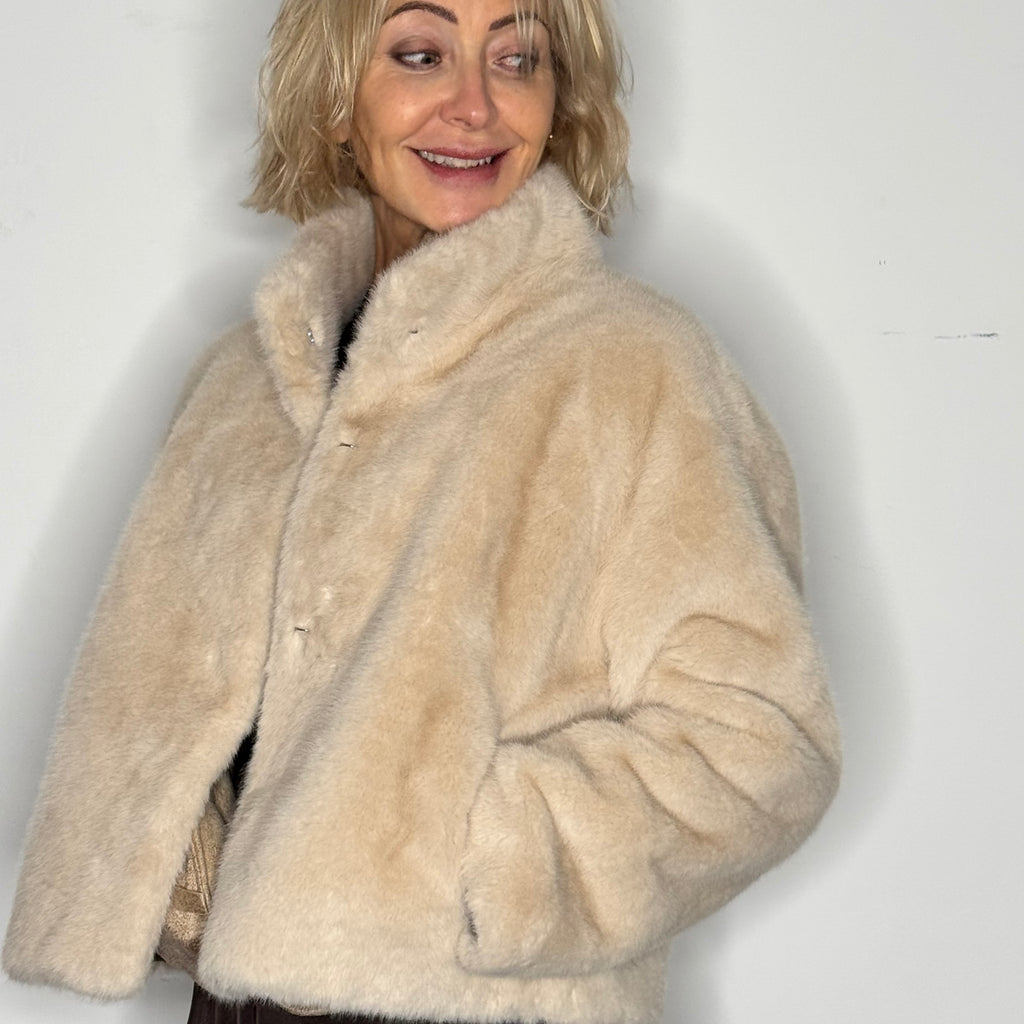 faux fur short jacket with high collar