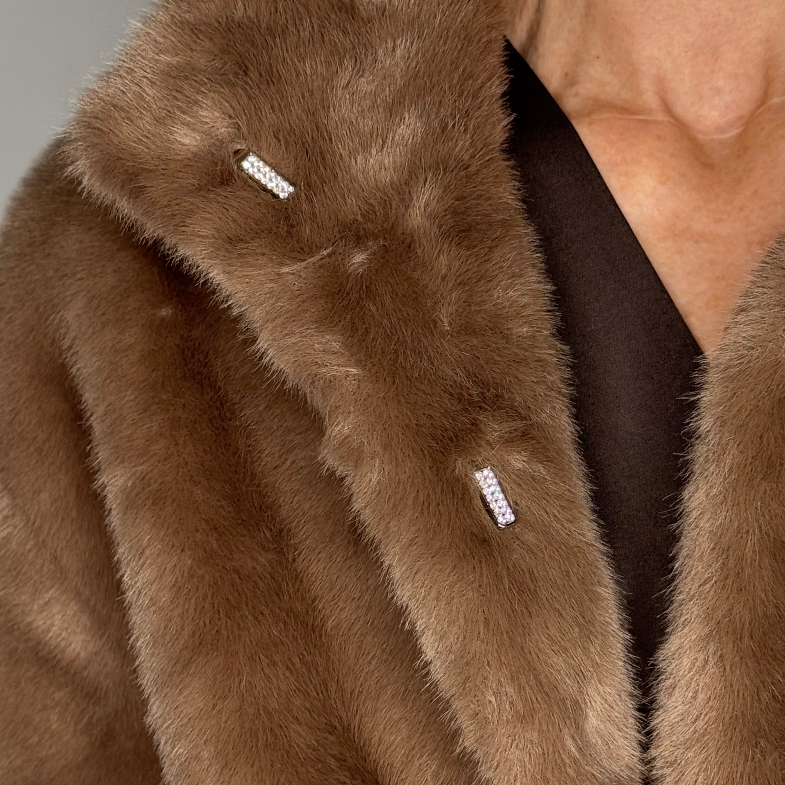 faux fur short jacket with high collar