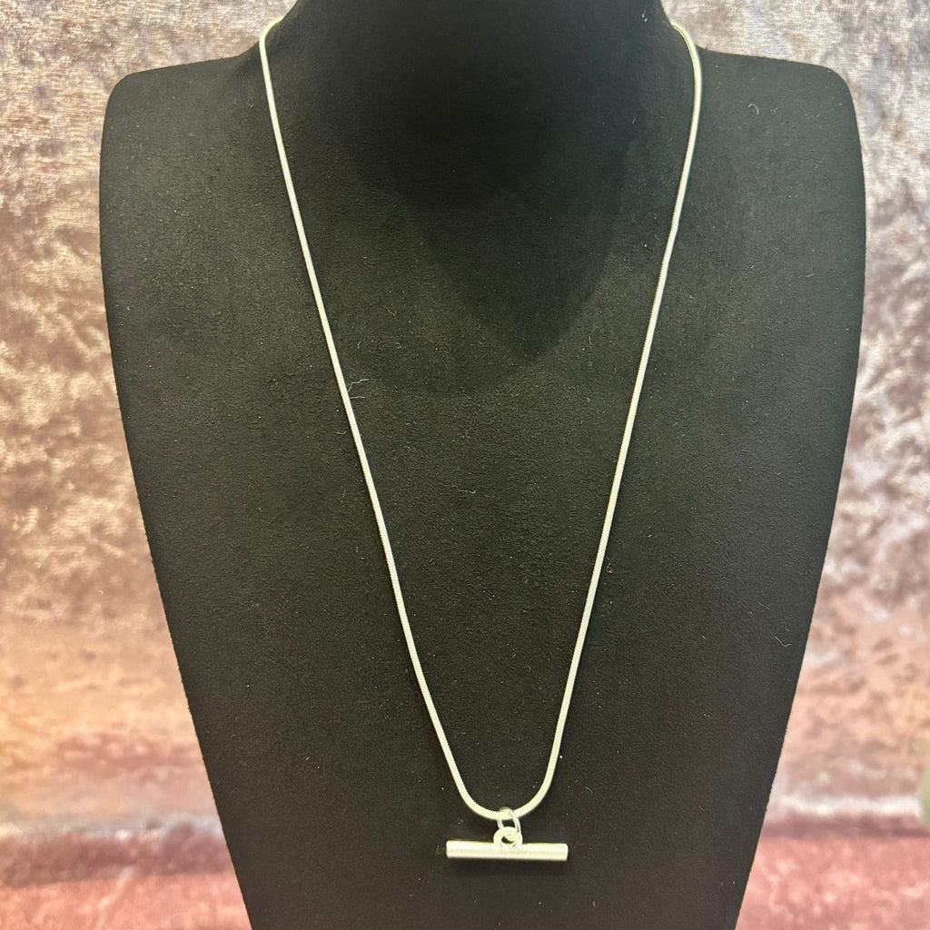 short fine snake chain with t-bar pendant