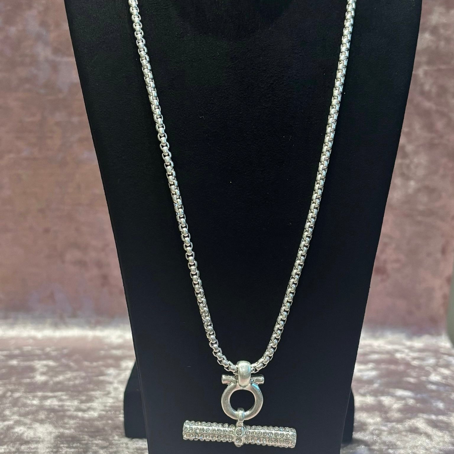 diamante t-bar necklace