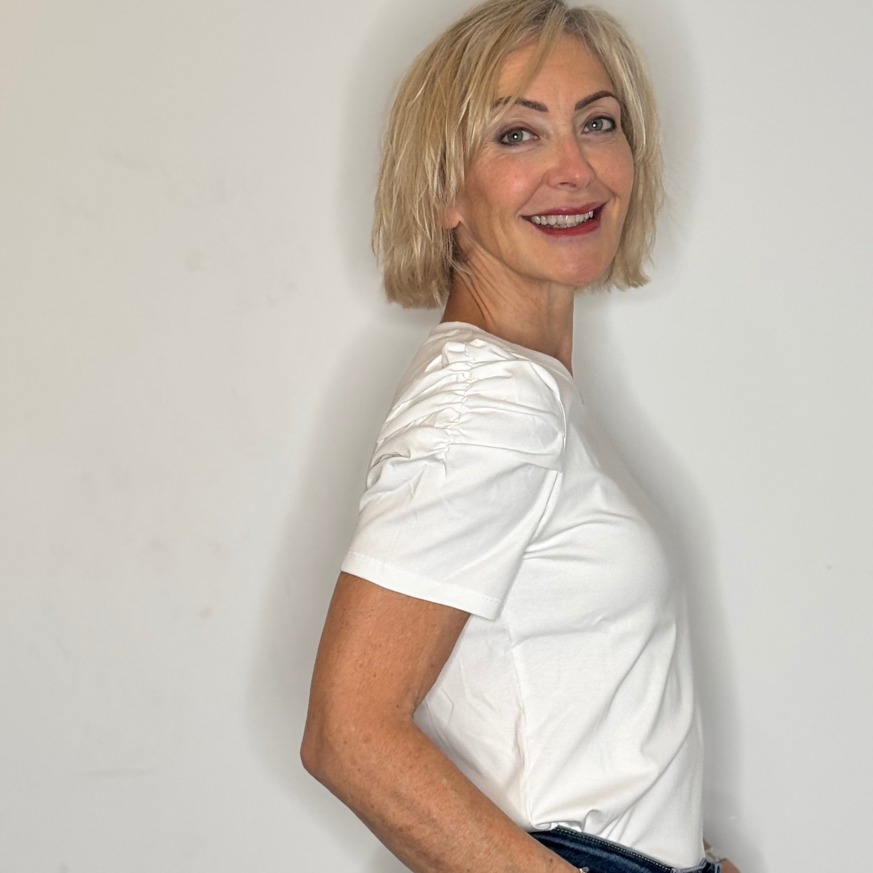 short sleeve ruched sleeve cotton tee